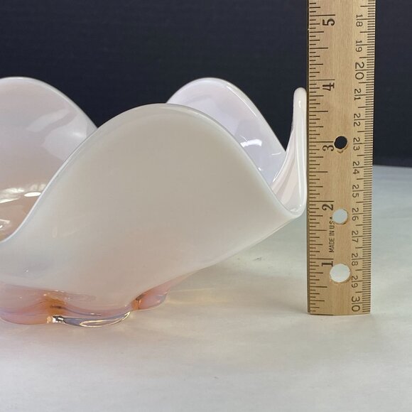 Vintage Duncan Miller Canterbury Pink Opalescent Glass Bowl - Picture 10 of 10